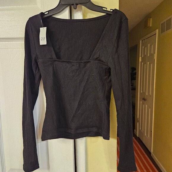 GAP black long sleeve tee, square neck in back - Picture 2 of 4